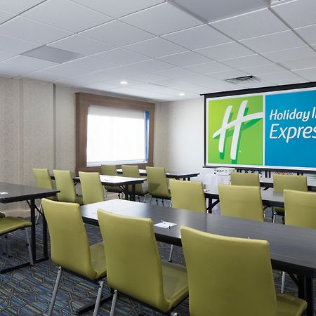 Holiday Inn Express Louisville Northeast, An Ihg Hotel Екстериор снимка