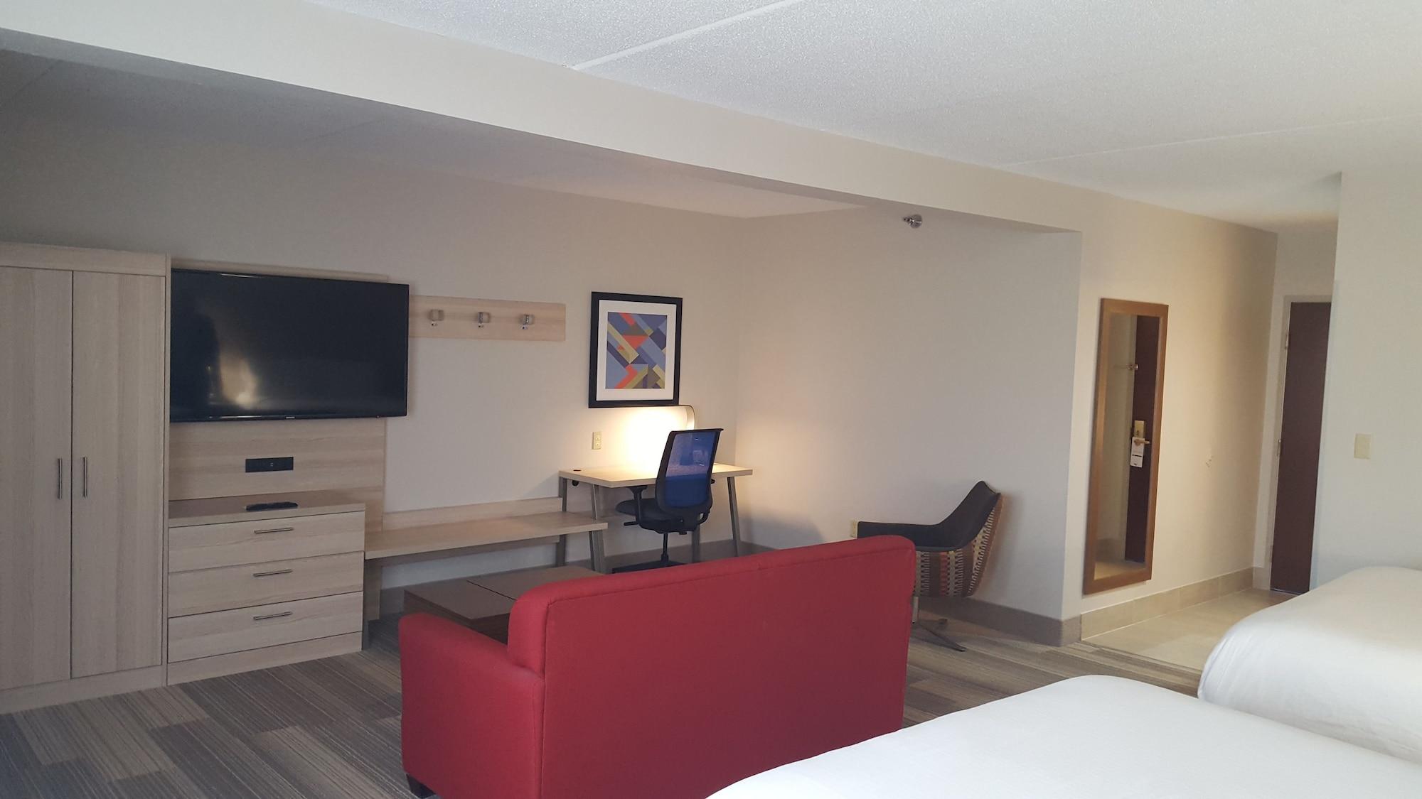 Holiday Inn Express Louisville Northeast, An Ihg Hotel Екстериор снимка