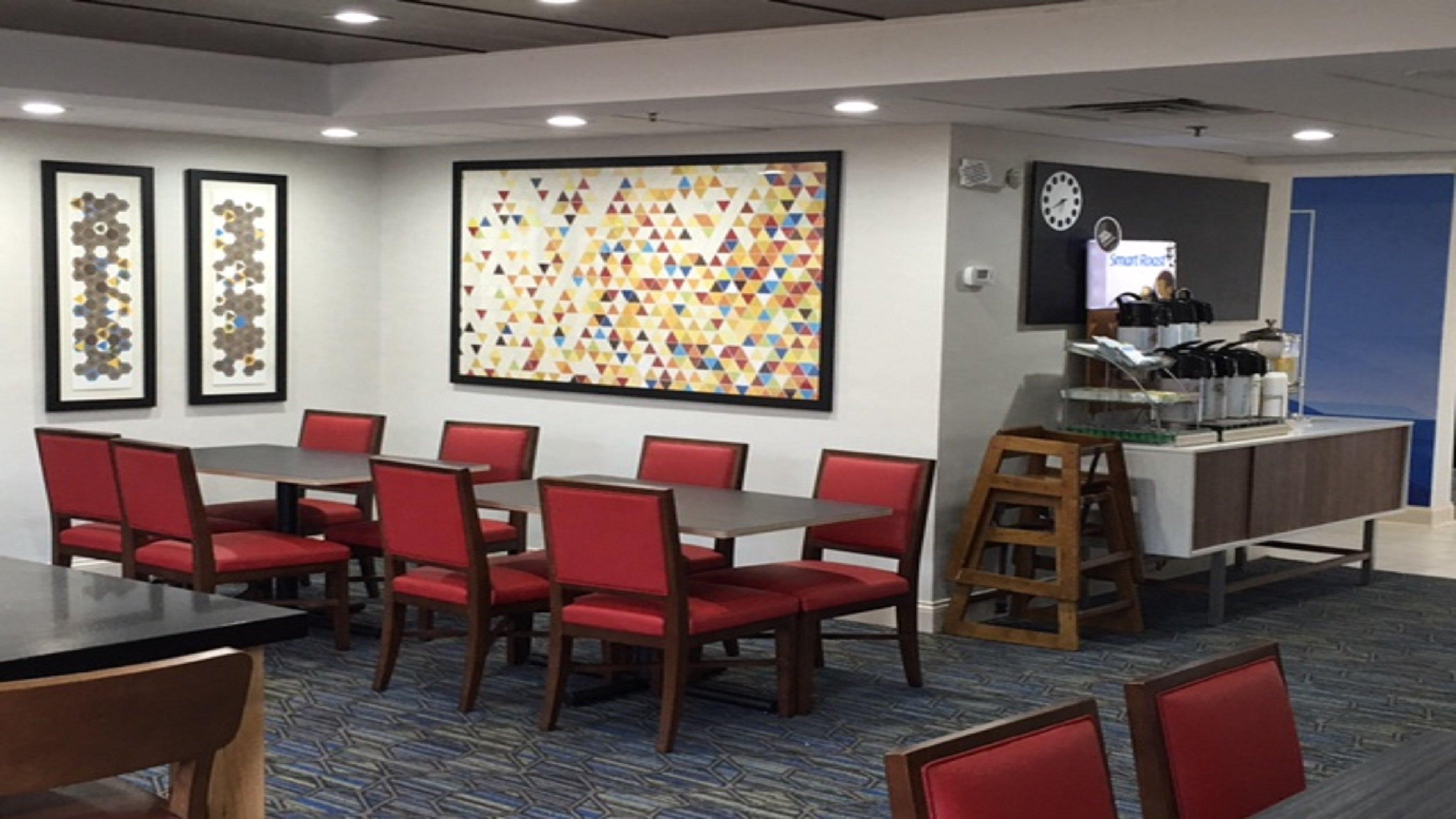 Holiday Inn Express Louisville Northeast, An Ihg Hotel Екстериор снимка