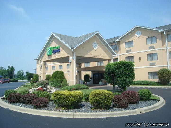 Holiday Inn Express Louisville Northeast, An Ihg Hotel Екстериор снимка